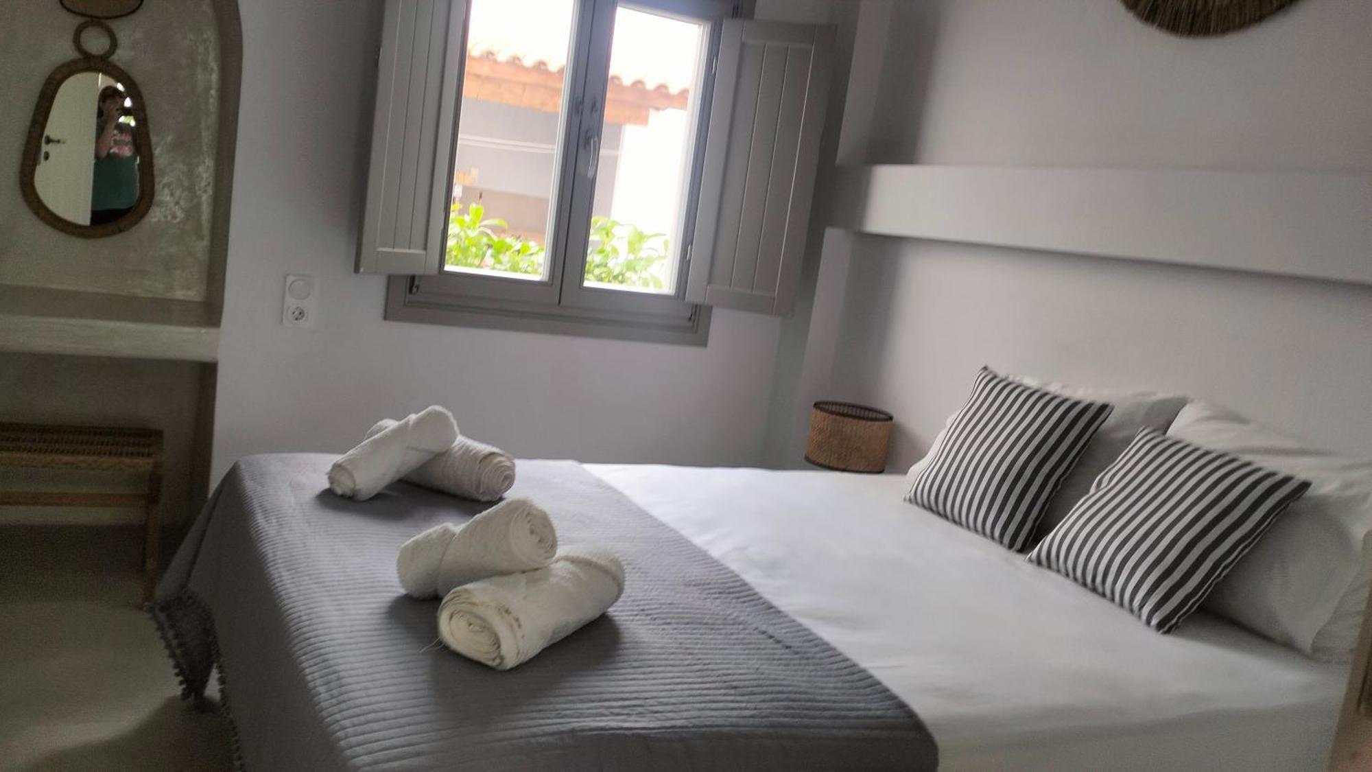 Θέαστρον - Theastron House With Great View In Chora Appartement Pera Gyalos Buitenkant foto