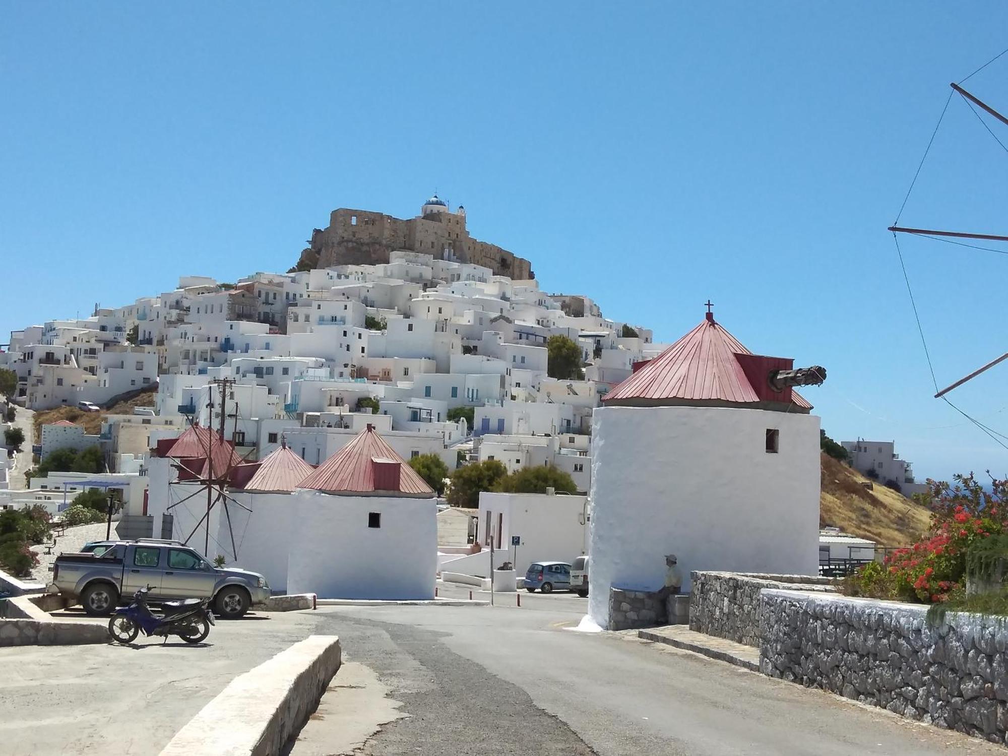 Θέαστρον - Theastron House With Great View In Chora Appartement Pera Gyalos Buitenkant foto